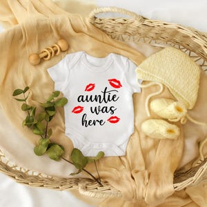 Tante war hier SVG, sofortiger digitaler Download, süßes Baby Einteiler Spruch, Tante Baby Geschenk, Tante Body Suit, Tante Shirt, Tante Baby SVG