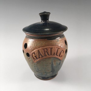 Labeled and lidded garlic keeper for your kitchen counter, wheel thrown ceramic garlic jar, handmade stoneware pottery