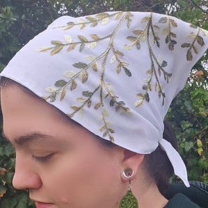 Embroidered lace bandana - kerchief, headcovering, fully lined, leaves, cottagecore, repurposed