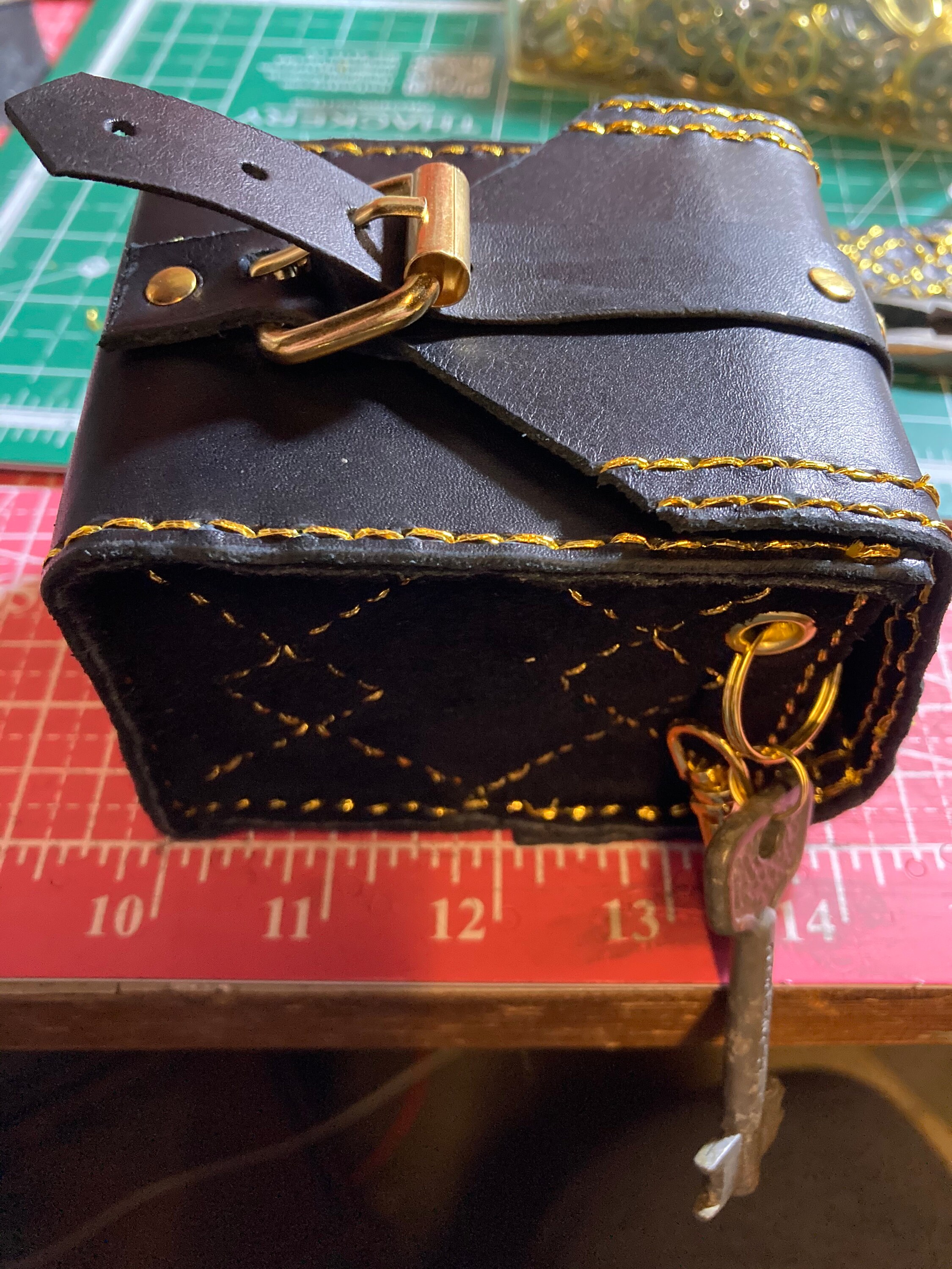 This Magic the Gathering Pouch is made of high quality genuine | Etsy