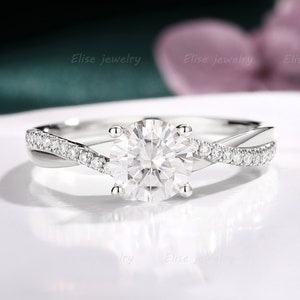 Platinum twist top ring