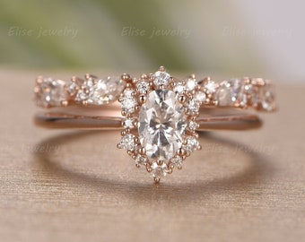 Oval Moissanite Engagement Ring Set|vintage halo ring rose gold Unique Cluster ring wedding Bridal Anniversary ring Marquise band