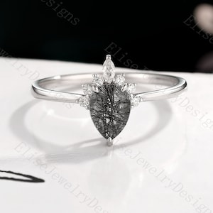 Art Deco Schwarz Rutilquarz Verlobungsring | Vintage Quarz Ring WeißGold | Birnenschliff Ring | Cluster Schwarzer Stein Ring | Versprechensring