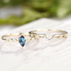 Antique Alexandrite engagement ring set|Vintage Marquise Alexandrite ring Art Deco yellow gold diamond ring Anniversary ring Unique ring