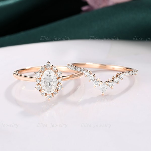 Oval Moissanite Engagement Ring Set Vintage Halo Ring Rose Gold Unique Cluster Ring Diamond Wedding Ring Bridal Ring Anniversary Ring