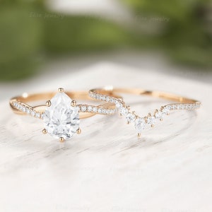Vintage Moissanite Bridal Set Pear Rose Gold Moissanite Ring Set Unique Curved Wedding Band Twisted Ring Personalized Stacking Ring Set