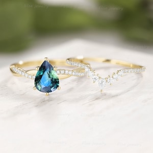 Teal Sapphire Engagement Ring Set|Pear shaped Blue Green Sapphire ring Yellow Gold Vintage Twisted band Promise ring Anniversary Ring