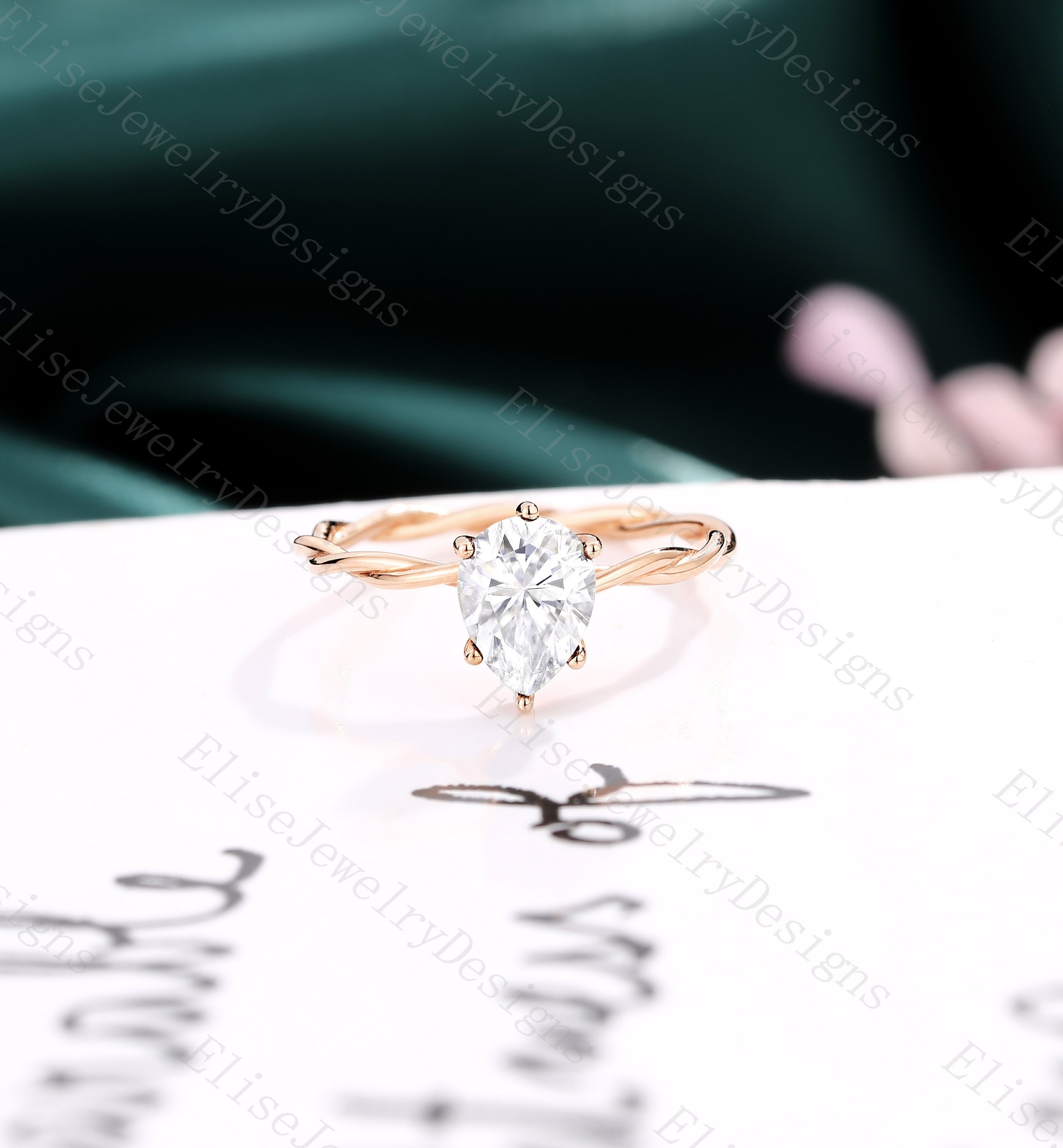 Vintage Moissanite Verlovingsring Unieke Peer Cut Solitaire Rose Goud Unieke Twisted Band Prong Set Ring Bruiloft Verjaardag Belofte Ring