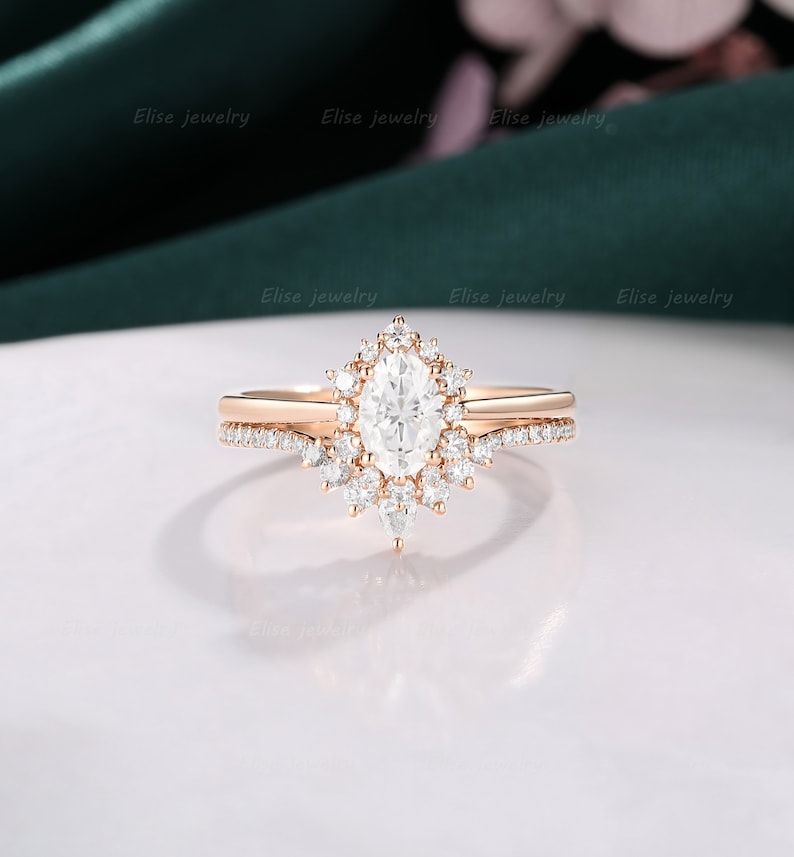 Oval Moissanite Engagement Ring Set Vintage Halo Ring Rose Gold Unique Cluster Ring Diamond Wedding Ring Bridal Ring Anniversary Ring image 2