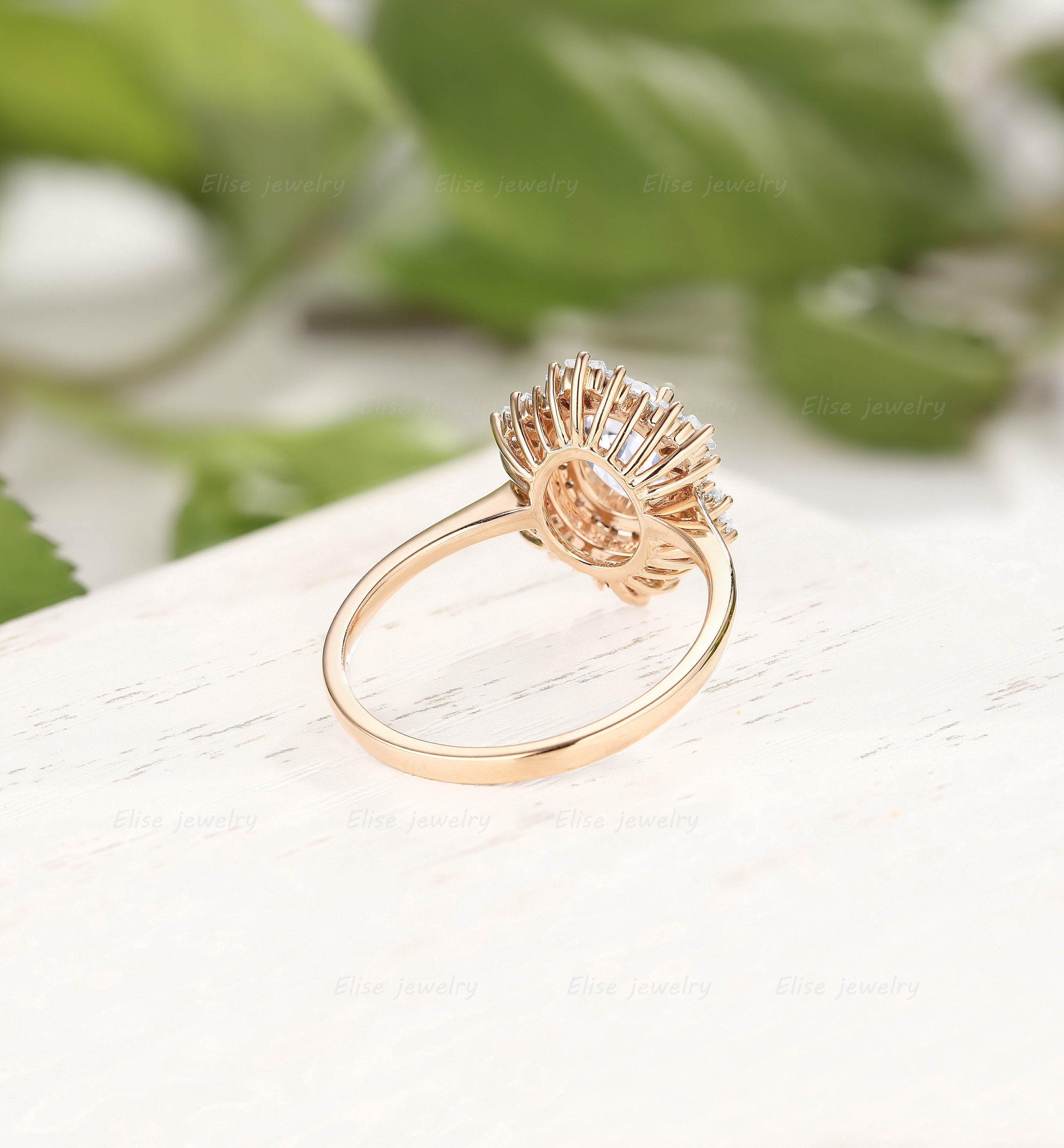 Witte Saffier Verlovingsring Ovaal Wit Saffier Ring Halo Diamond Ring  Bloemenring Rose Gold Ring Vintage Baguette Diamond/CZ Ring - Etsy België, image size:2780x3000
