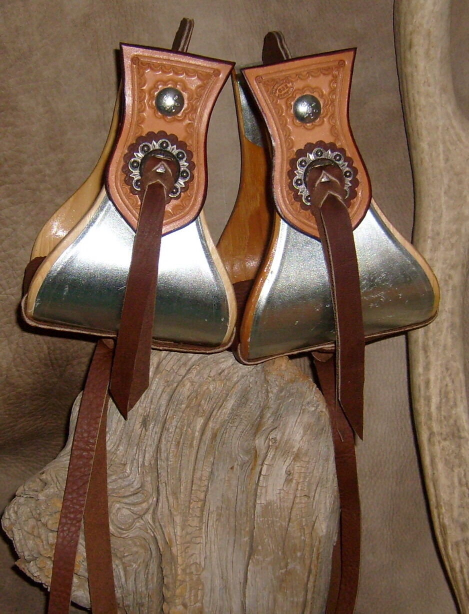 G&E For Saddle New USA Made 4 inch Bell Stirrups Nice 