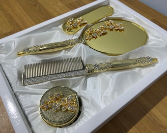 割引 メイクアップミラー、ブラシとハンドミラーとコームのセット、ヴィンテージスタイルの化粧台セット、彼女へのギフト4点セット、婚約結婚ギフト