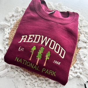 RedWood National Park Besticktes Rundhals-Sweatshirt