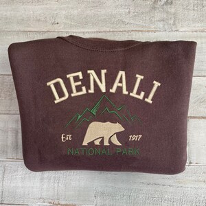 denali-national-park-embroidered-crewneck-embroidered-crewneck-national