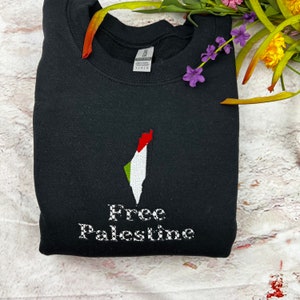 Embroidered Free Palestine Crewneck Sweatshirt