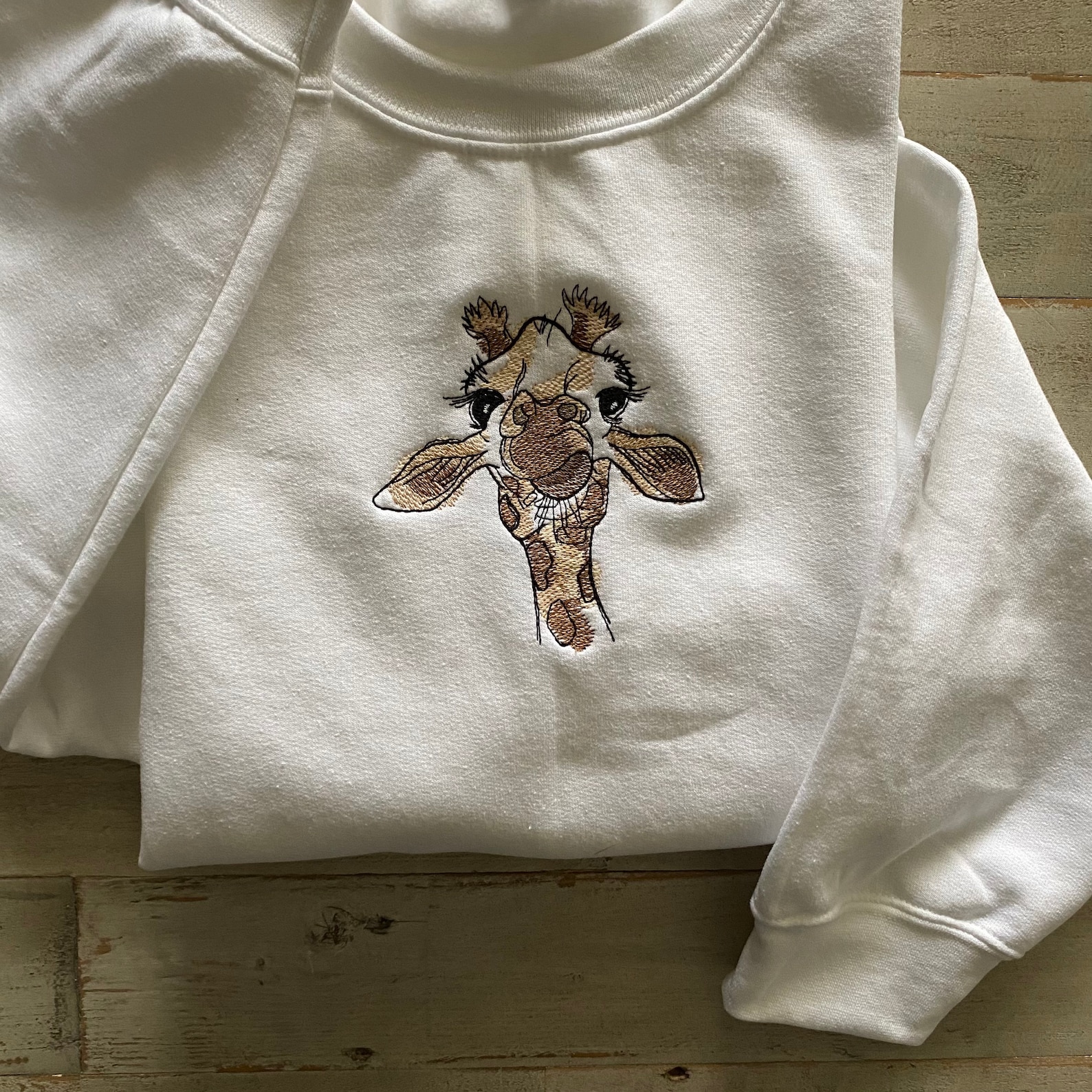 Giraffe Embroidered Crewneck Cute Vintage Sweatshirt Trendy - Etsy