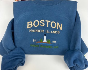 Boston besticktes Sweatshirt - Massachusetts T-Shirt und Sweatshirt (Leuchtturm)