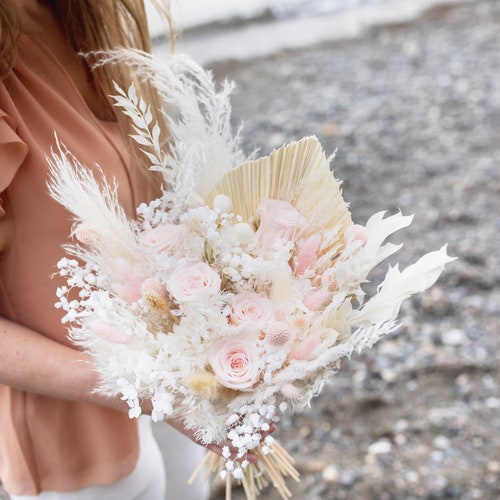 Bridal Bouquet History: Everything You Need to Know