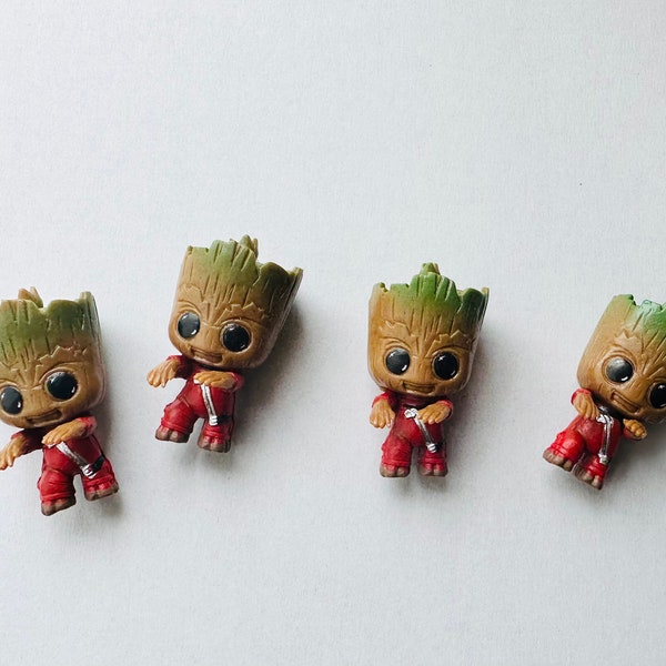 4 Groot figurines