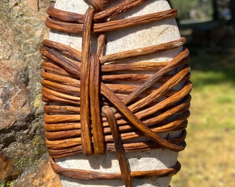 Piedra de logro - XL, Envoltura de roca zen, Piedra de meditación, Roca envuelta en fibra de algas marinas