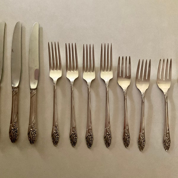 You Choose: EVENING STAR Silver Plate Community Oneida c1950s Knives, Forks, Salad Forks, Teaspoons, Meat Fork