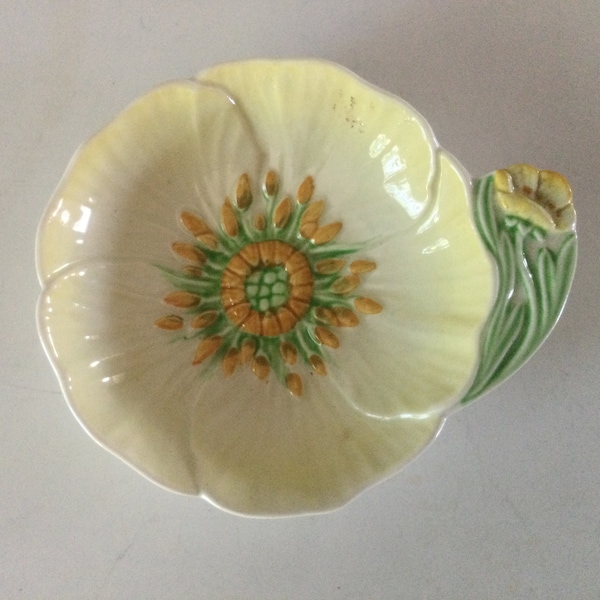 Carlton Ware BUTTERCUP Yellow Small Bowl 4 3/8" England Australian Design Art Deco