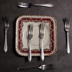 Silver plated 6 dessert forks