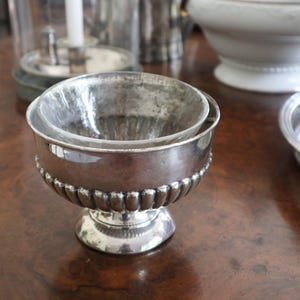antique silver plated stand with glass bowl Insert