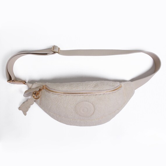 Fuzzy fanny cheap pack