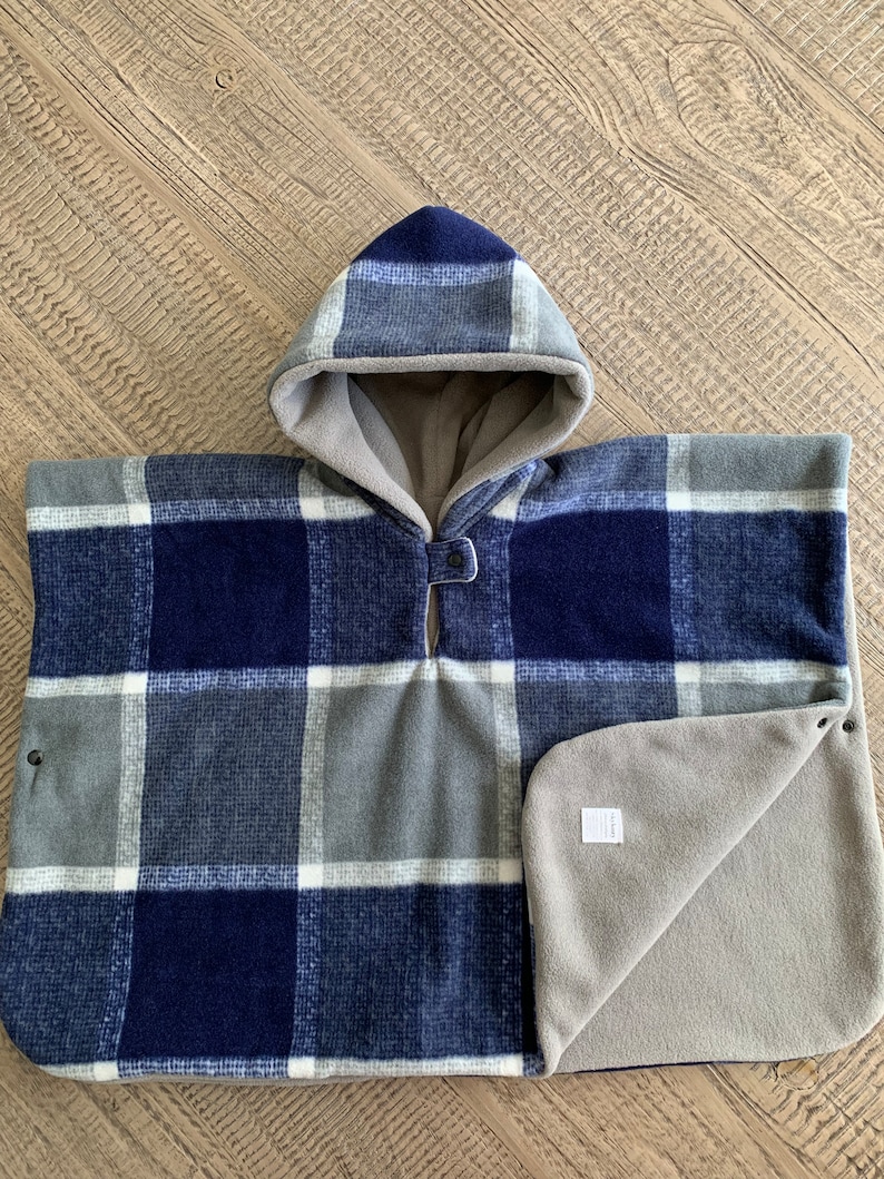 Blue and Gray plaid car seat poncho,kids winter poncho coat ,double layers,soft car seat blanket,option for pockets. image 2