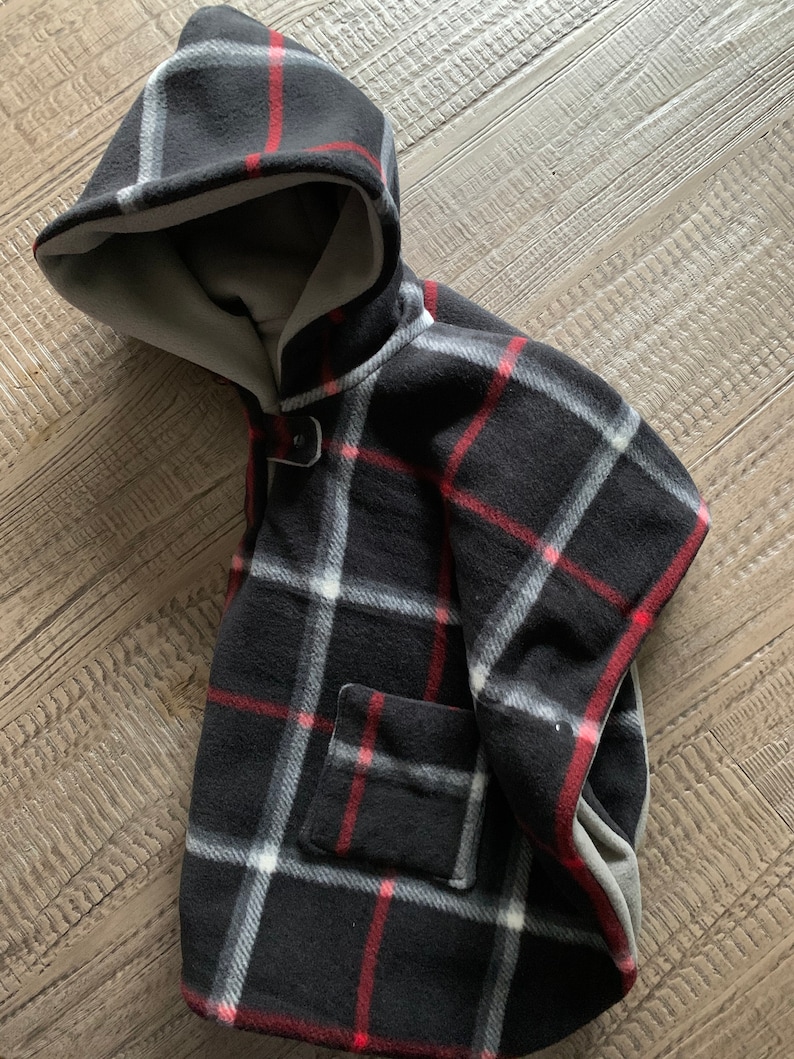 Soft car seat poncho,kids winter poncho,comfortable poncho double layers poncho hooded poncho