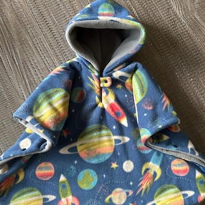 Space, car seat poncho, kids winter poncho coat/jacket, hooded, double layers, soft car seat blanket.