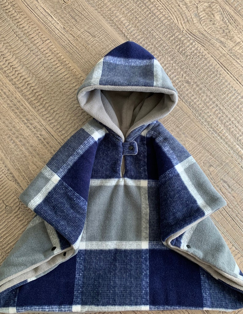 Blue and Gray plaid car seat poncho,kids winter poncho coat ,double layers,soft car seat blanket,option for pockets. image 1