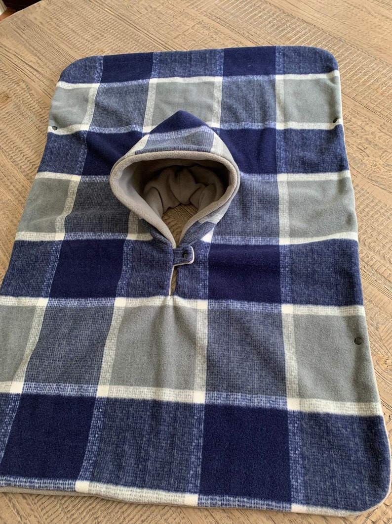 Blue and Gray plaid car seat poncho,kids winter poncho coat ,double layers,soft car seat blanket,option for pockets. image 4