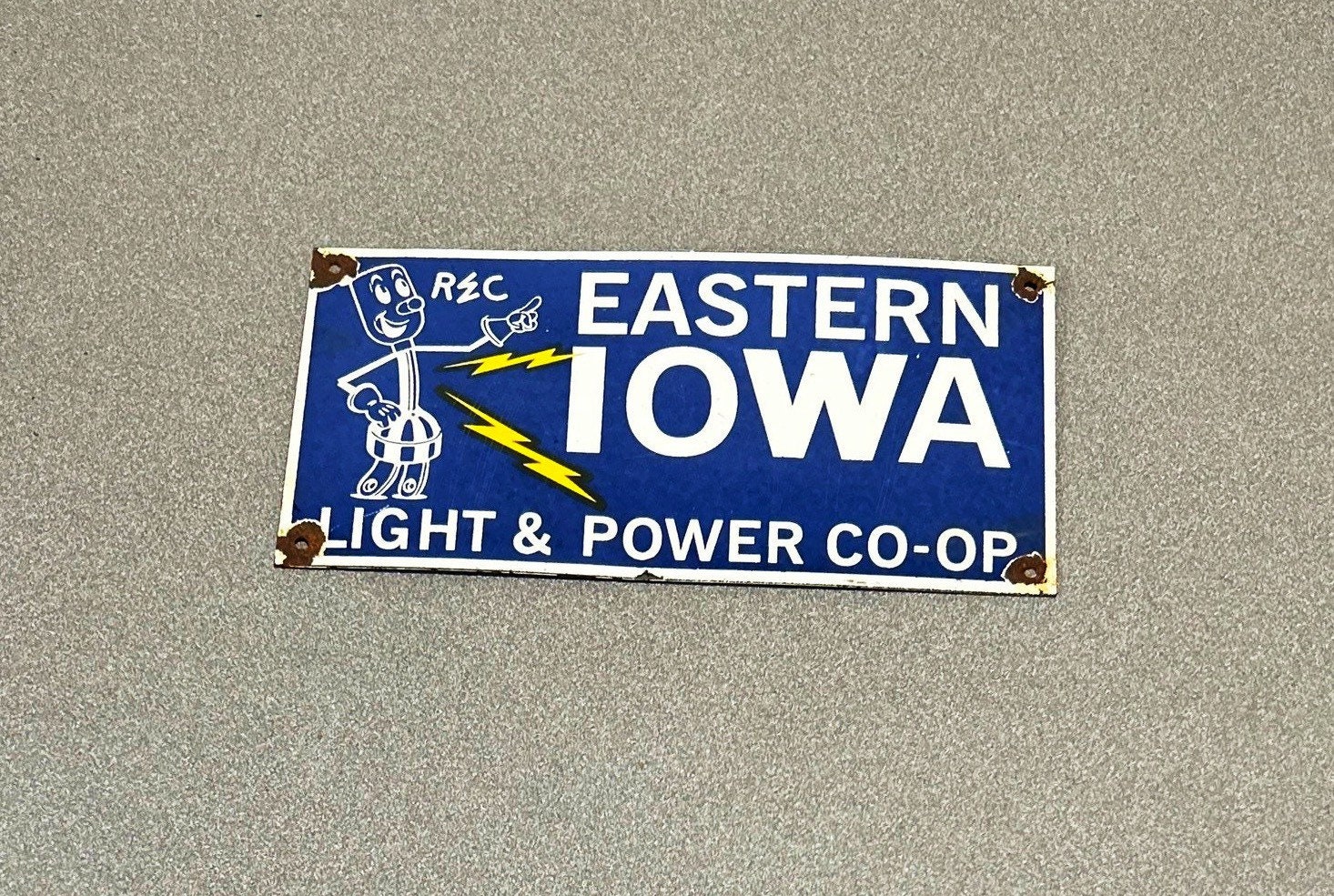 VINTAGE Rare 12” READY WATT Eastern Iowa Porcelain Sign Gas Oil Car