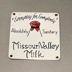 VINTAGE 13” MISSOURI VALLEY Dairy Cow Milk Porcelain Sign Car Oil Gas Truck