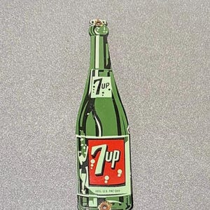 VINTAGE 12” 7UP SODA Cola Bottle Porcelain Sign Car Oil Gas Truck