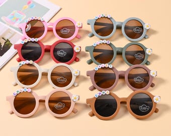 Floral Daisy Girls Custom Name Sunglasses/ Toddler Gift/ Kids Gift/ Baby Girl Gift/ Personalized Birthday Sunglasses/ 400 UV Protection