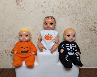 Halloween outfit for 3 inch doll
