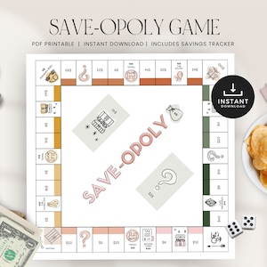 Puede incluir: Un juego de mesa imprimible Save-Opoly con un esquema de color marrón claro, verde y rosa. El tablero presenta una pieza de juego, una bolsa de dinero, un signo de interrogación y una llave. El juego está diseñado para ayudar a las personas a aprender sobre el ahorro.
