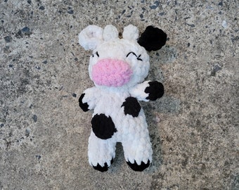 Crochet cow pattern, crochet cow, mini cow plush, plush cow pattern, crochet cow plush, crochet cow stuffie, baby cow animal