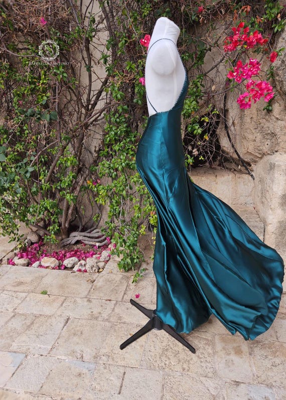 green emerald velvet dress Abbey Lace-Up Slit A-Line Satin Formal Dress main image 0