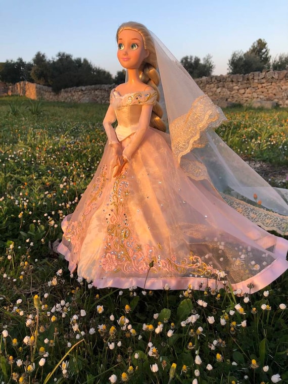 Edition Wedding Doll -  Canada