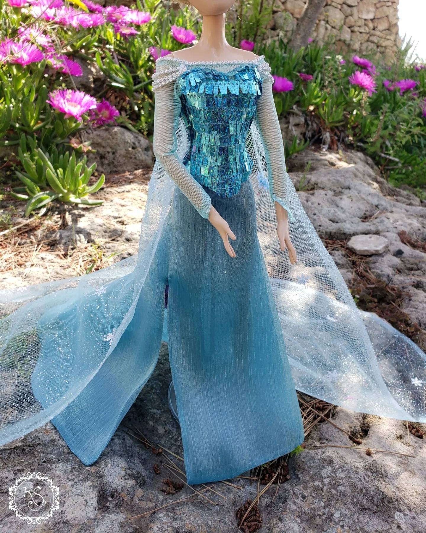 A Stylish Paper Doll July: A Big Fantasy Gown with Bows and Roses • Paper  Thin Personas