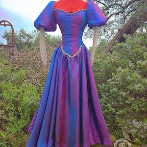 Sleeping beauty changing color inspired dress, princesscore prom dress, romantic dress with puffy sleeves, medieval fantasy wedding dress