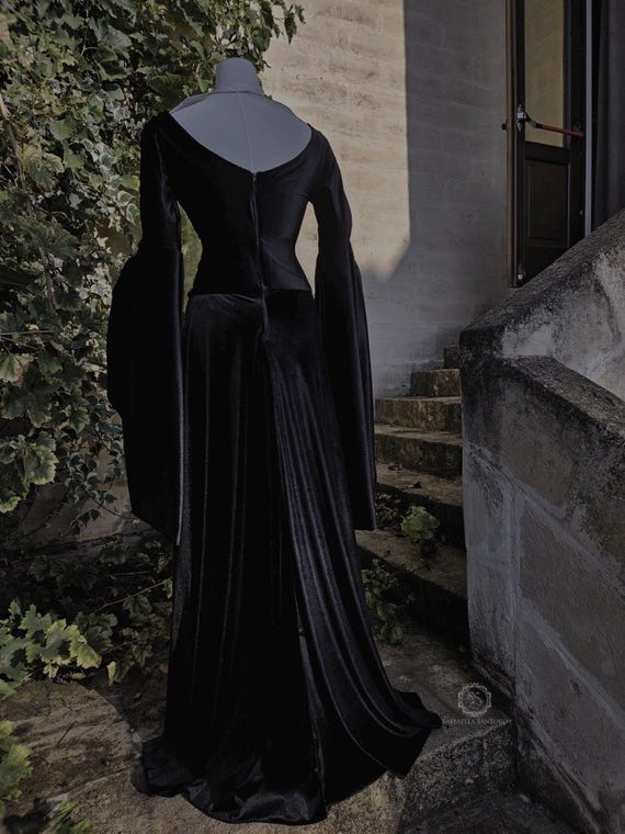 Gothic Velvet Witch Dress, Black Velvet Angel Sleeve Gown With