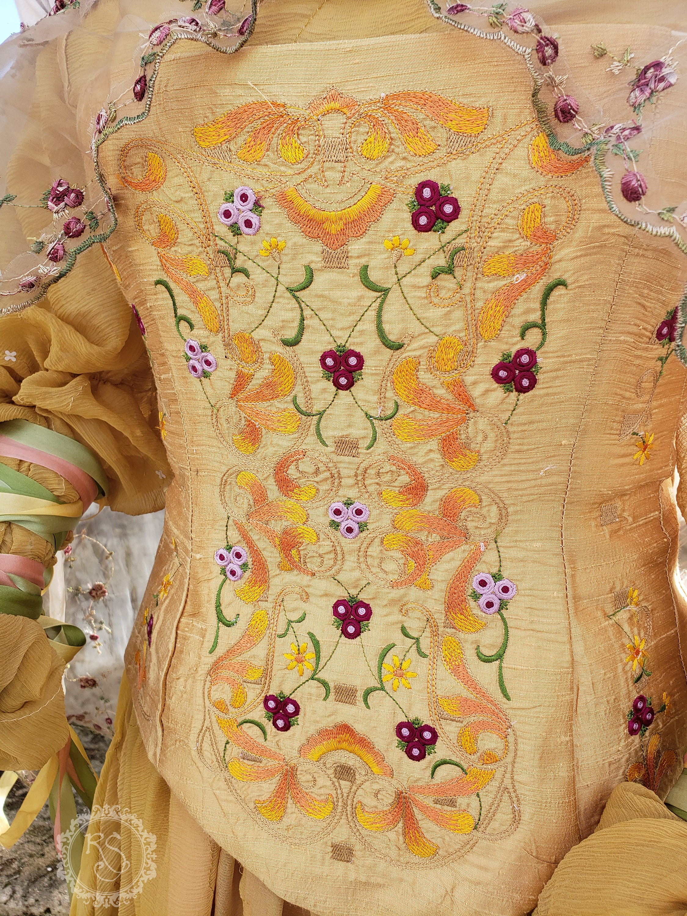 Padme Meadow Dress, Padme Picnic Dress, Padme Costume, Padme Floral  Costume, Padme Costume, Padme Cosplay, Yellow Medieval Dress - Etsy