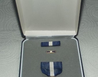 Vintage National Defense US Military Service Medal Red Yellow Blue