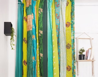 Lot de 2 rideaux vintage en soie sari, faits à la main, style bohème hippie, décoration de chambre, patchwork, décoration de fenêtre