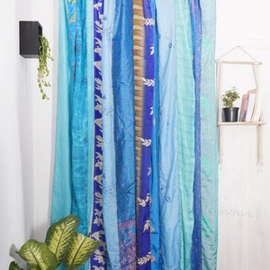LIVRAISON GRATUITE - Rideaux en tissu sari en soie vintage indien, rideau décoratif bohème hippie fait à la main, rideau patchwork de décoration de chambre, décoration de fenêtre